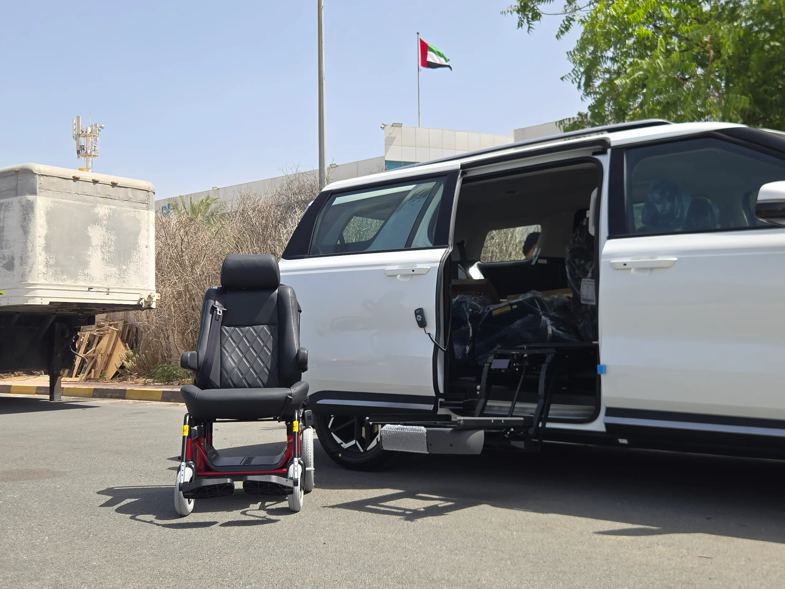 Kia Carnival Swivel Seat - Image 6