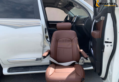 Swivel Seat for Toyota Land Cruiser SUV extending low to pick up disabled passenger