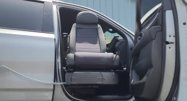 Chevrolet TAHOE with Turny seat