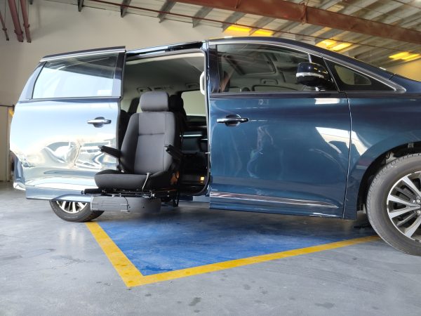 GAC GN8 with Turny seat in Dubai