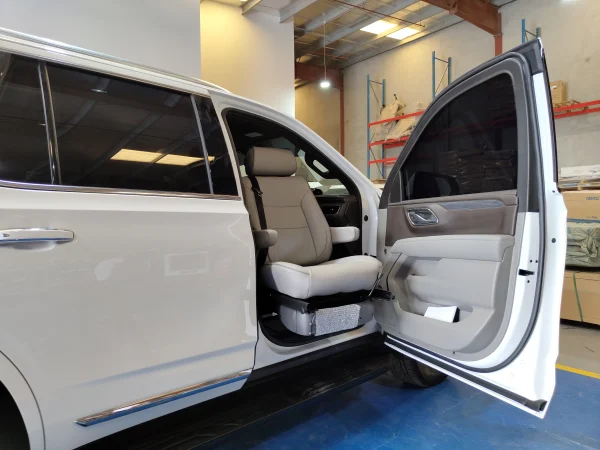 GMC YUKON Turny Seat