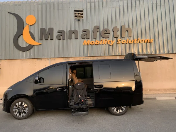 GS Swivel Seat in Hyundai Staria-Manafeth Mobility