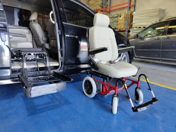 Honda Odyssey Turny seat with carony