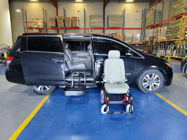 Honda Odyssey Turny seat with carony full view