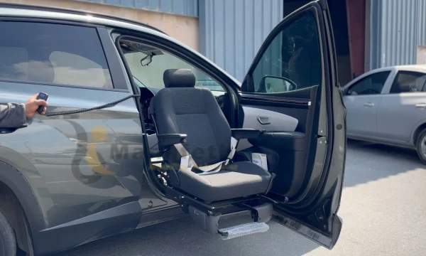 Hyundai Tucson with Turny seat by Manafeth Mobility Dubai