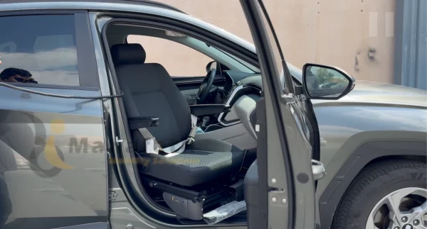 Hyundai Tucson with Turny seat in Dubai