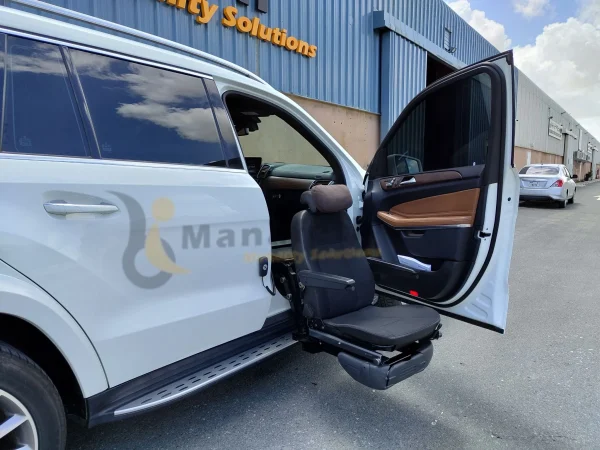 Mercedes Benz GLS 500 Turny seat out full view