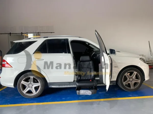 Mercedes-Benz ML350 with Swivel seat by Manafeth Mobility UAE