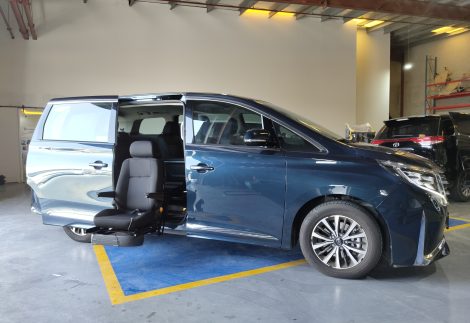 Swivel seat in GAC GN8 by Manafeth Mobility