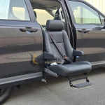 Turny Orbit in Kia Carnival by Manafeth In Dubai