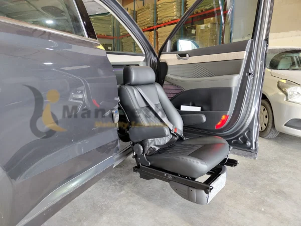 Turny Seat in Hyundai Palisade by Manafeth Mobility Duabi