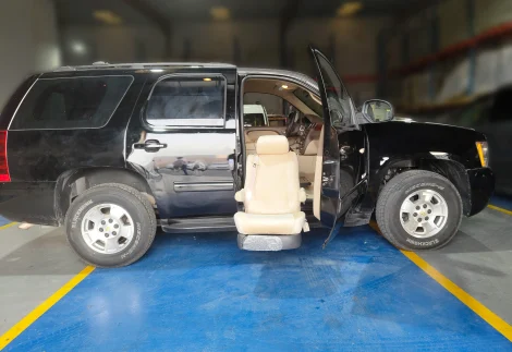 Turny seat in Chevrolet TAHOE by Manafeth Mobility