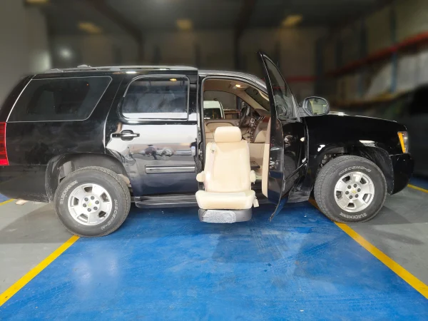 Turny seat in Chevrolet TAHOE by Manafeth Mobility