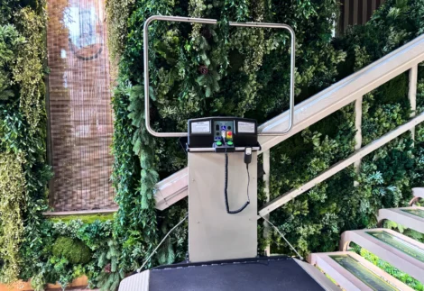 Garaventa Genesis Lift - Banya Forrest