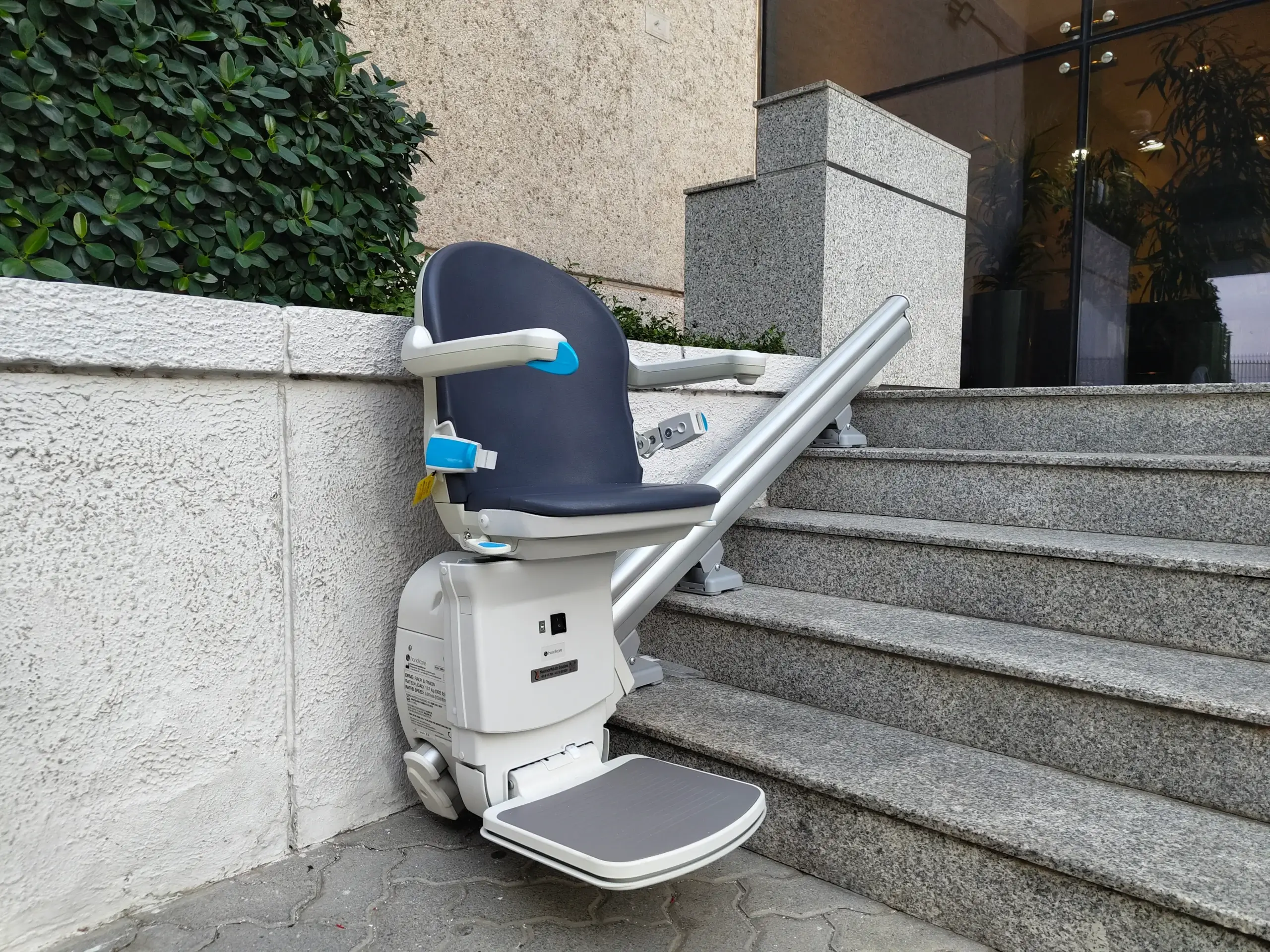 Indoor stair chair lift