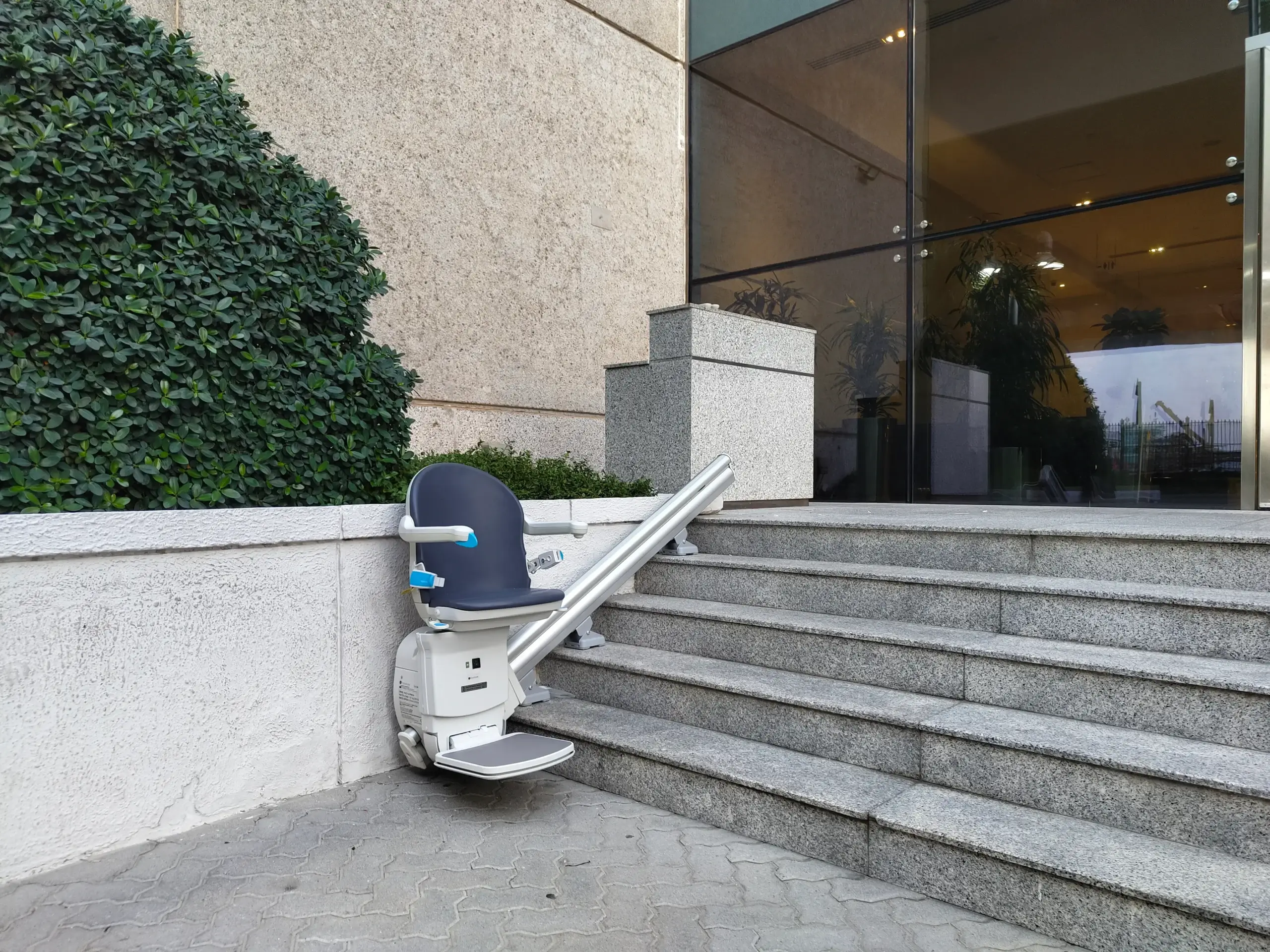 Handicare outdoor straight stairlift