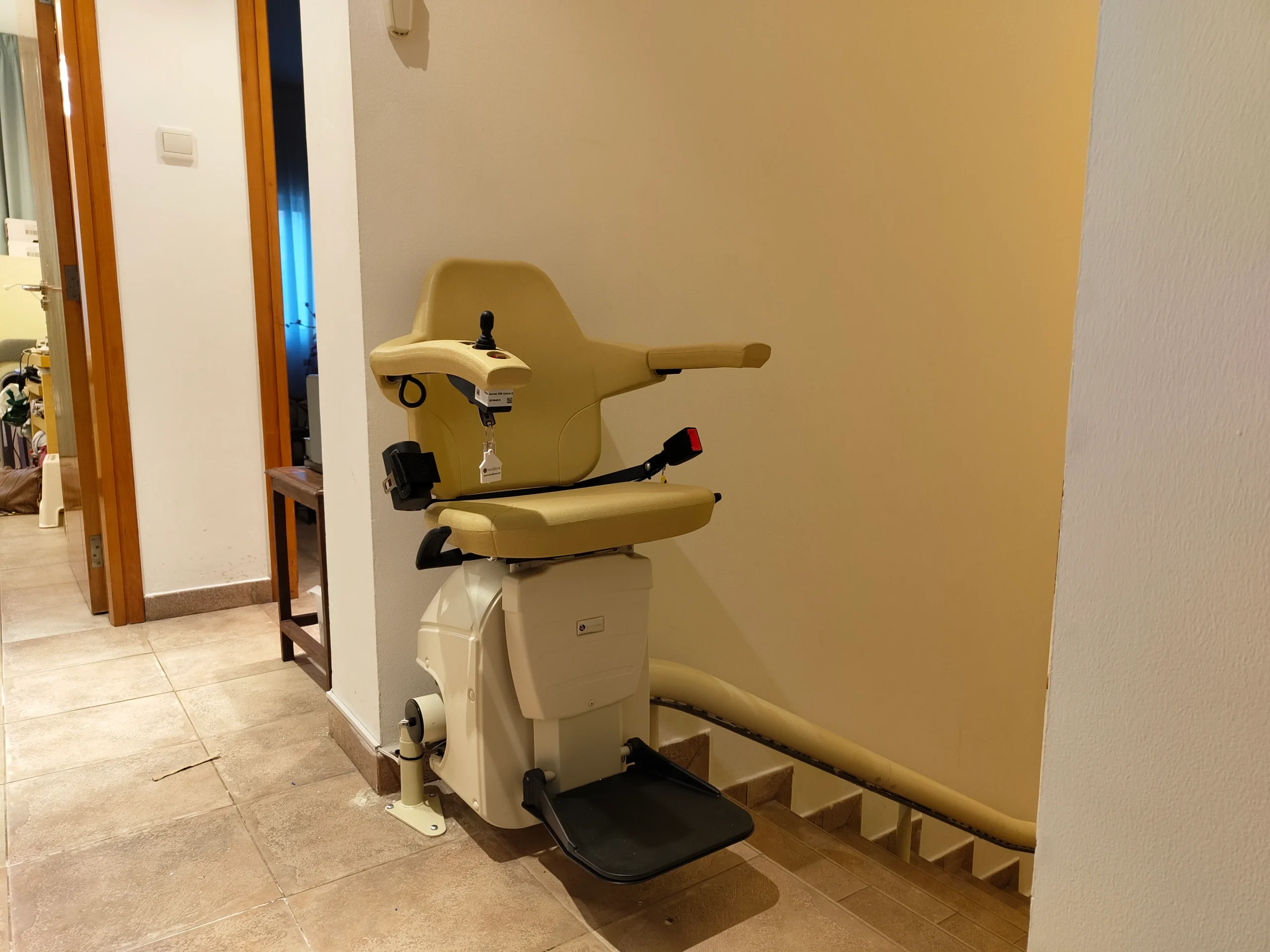 Handicare Freecurve Single-Rail Curved Stairlift