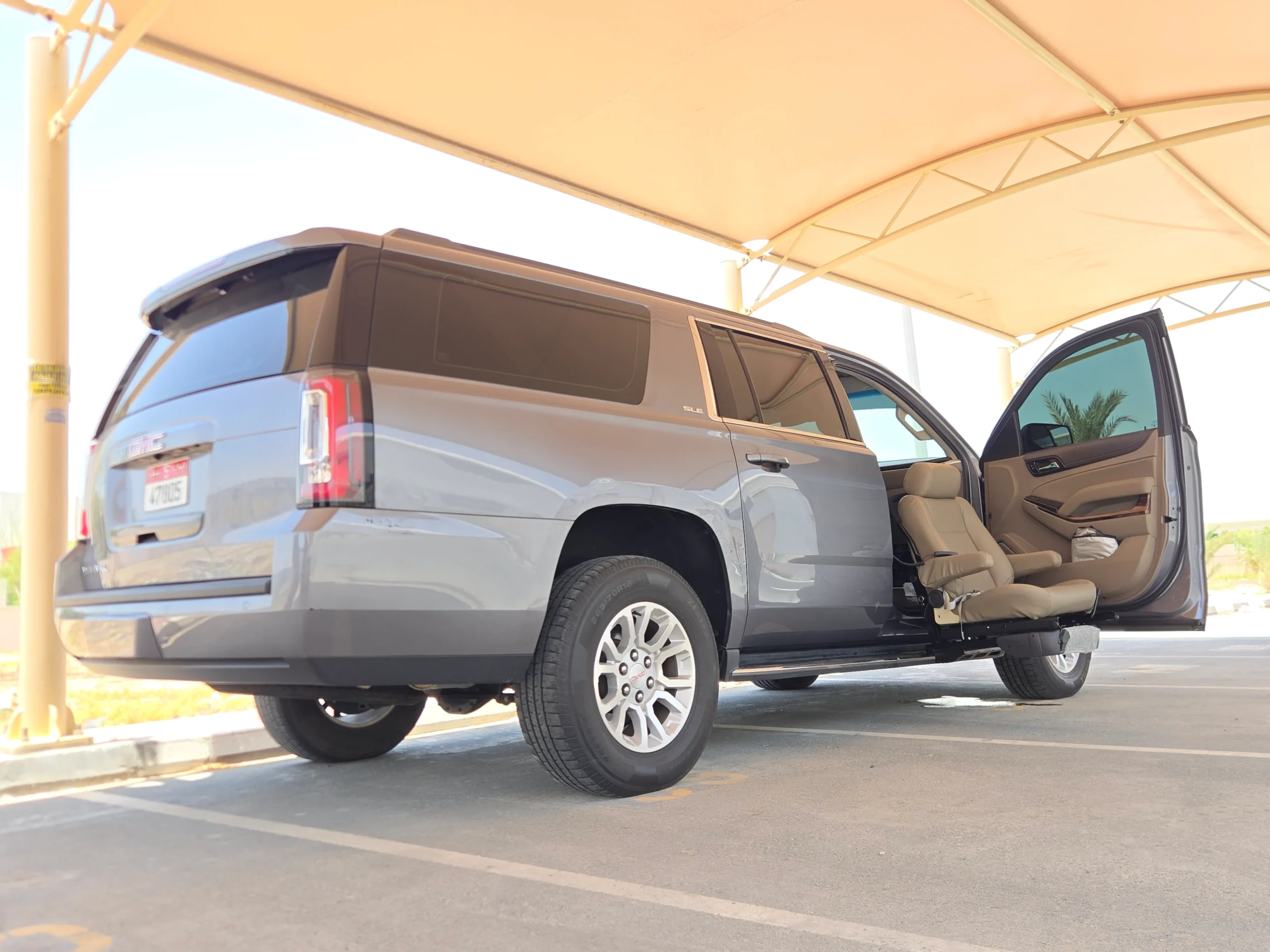 Swivel seat for elderly | GMC Yukon XL - الصورة 4