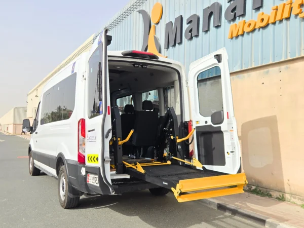 مصعد كرسي متحرك لسيارة Ford Transit