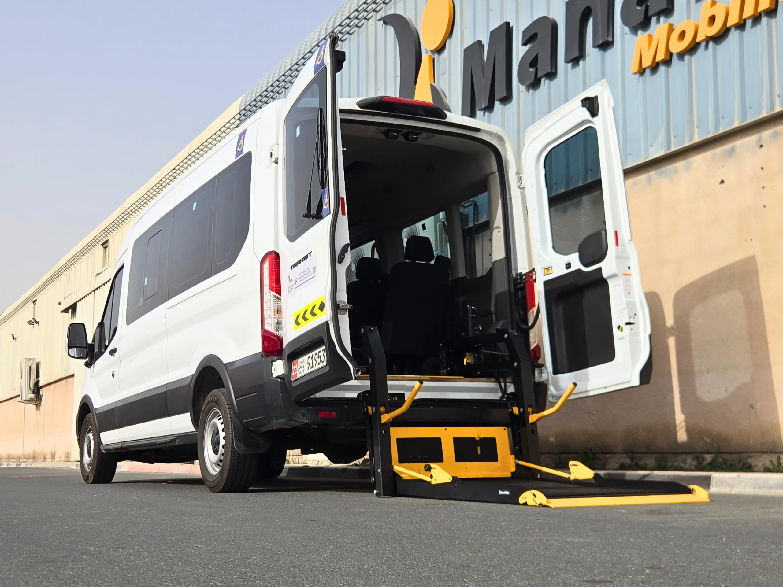Wheelchair Lift for Ford Transit - الصورة 5