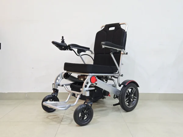 Used Heavy-Duty Wheelchair