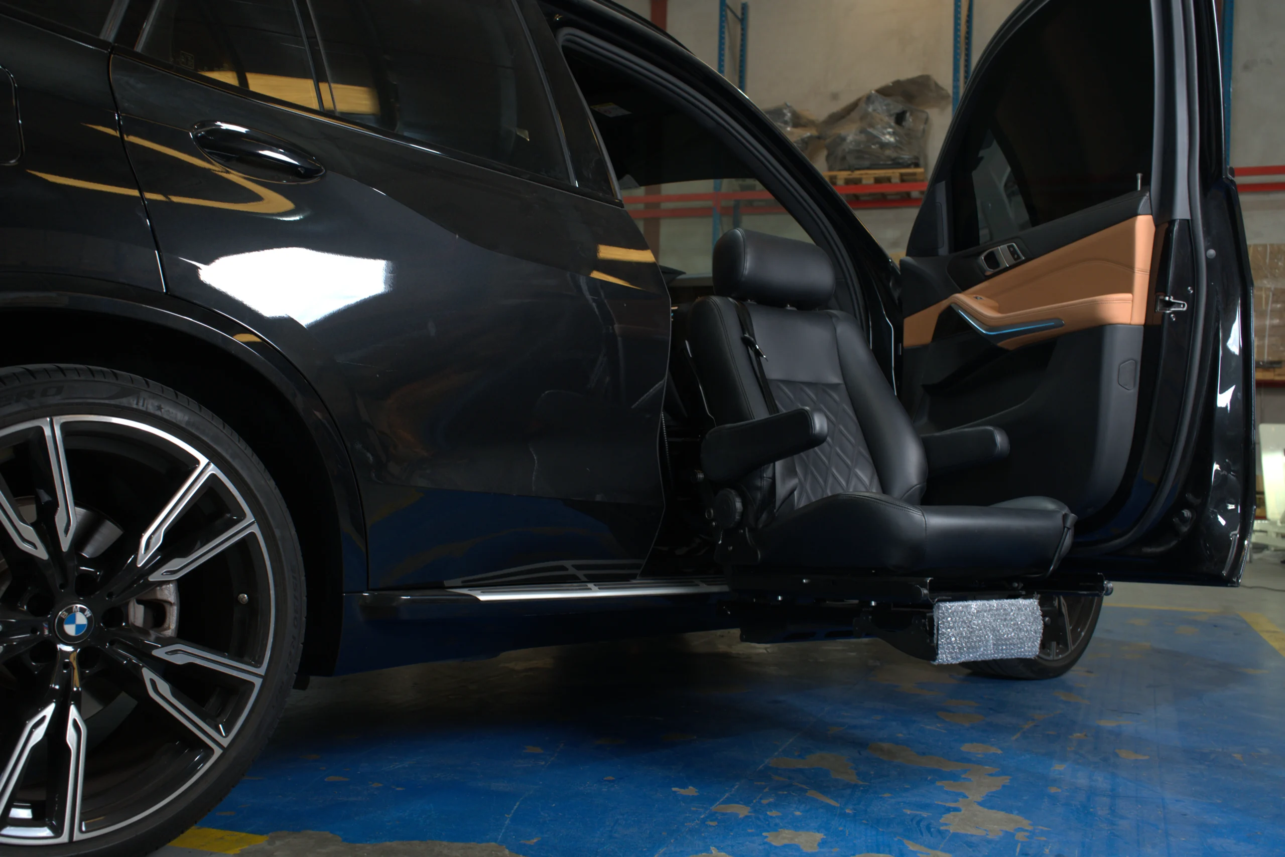 BMW X5 Turny Evo Swivel Seat - Image 2