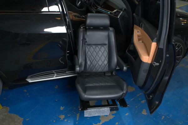 BMW X5 Turny Evo Swivel Seat